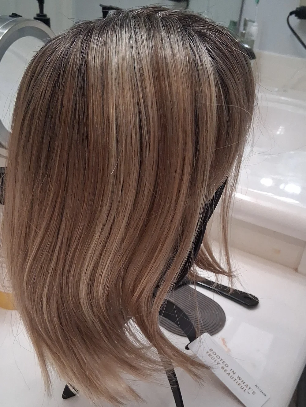 Paige Petite Wig By Envy In Sparkling Champagne